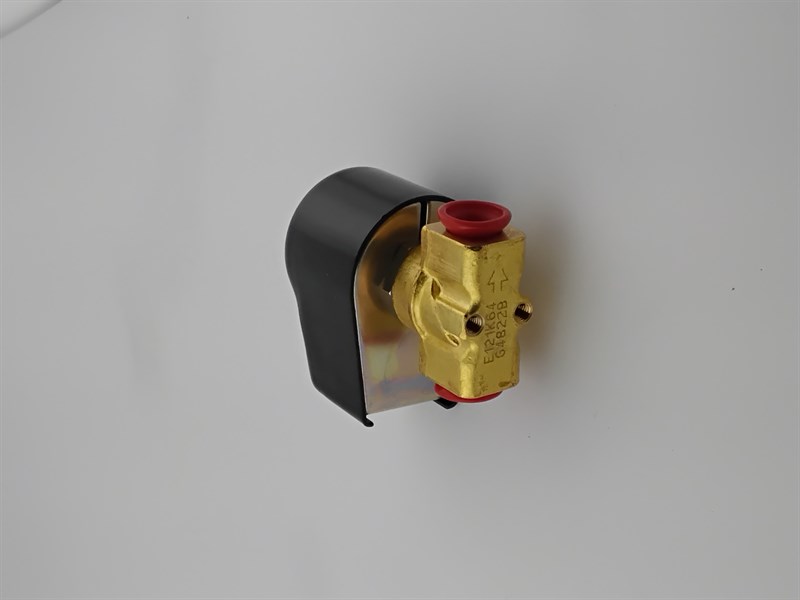 Lucifer Solenoid Valve E121 230v